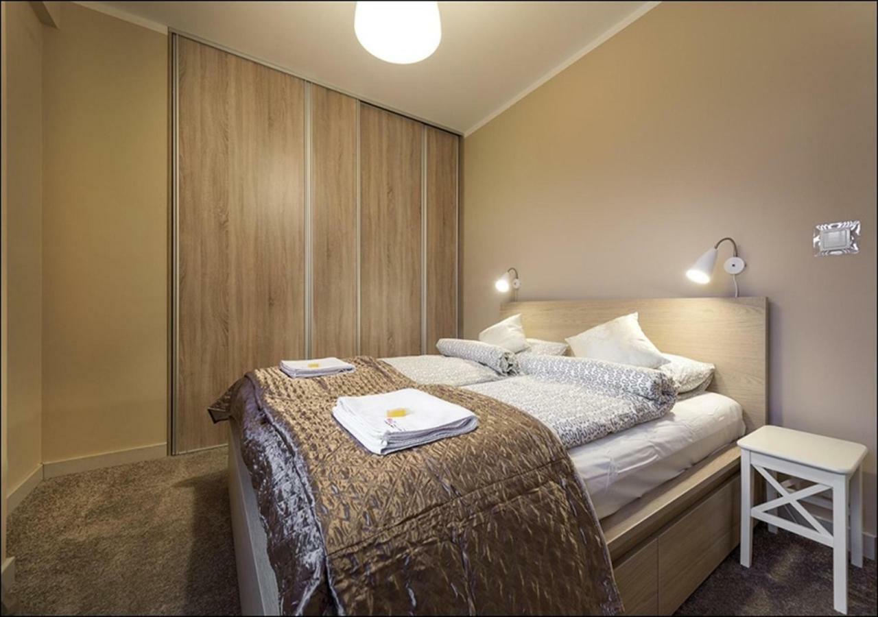 P&O Serviced Apartments Wilenska Station Warsaw Exterior photo